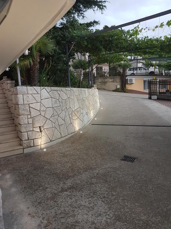 Apartments Miklus ปอร์โตรอซ ภายนอก รูปภาพ